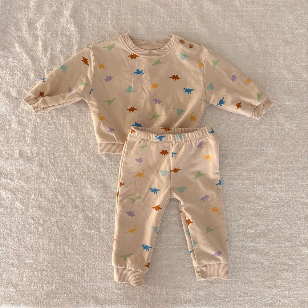 Cat & Jack Dinosaur Print Set